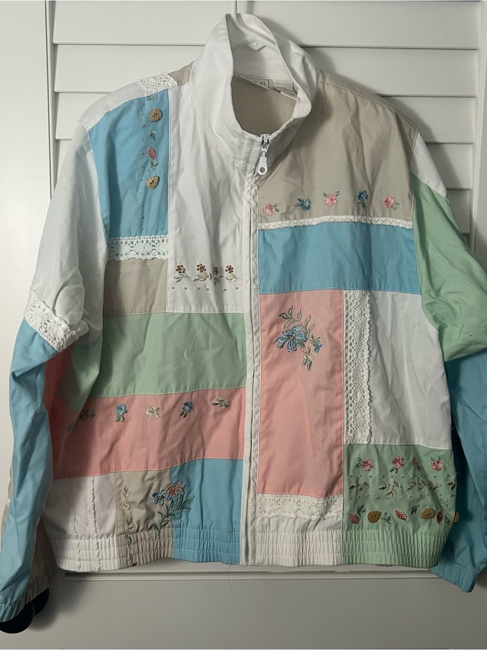Koret CottageCore Pastel Spring L Jacket Zip-up Windbreaker Embroidered Floral